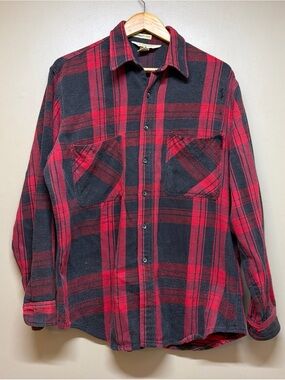 Vtg 90s St John’s Bay Big Mac Cotton Flannel Shirt Sz LT USA Made Plaid red